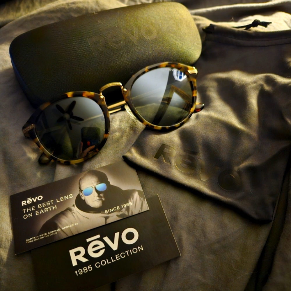 🌟Authentic Revo Polarized Glass Lense "Quinn" Style Sunglasses! NWT Never worn!